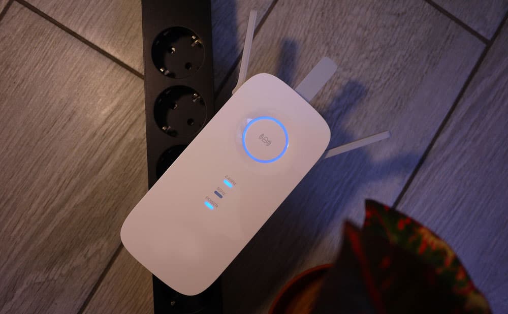 Wifi signal booster at home