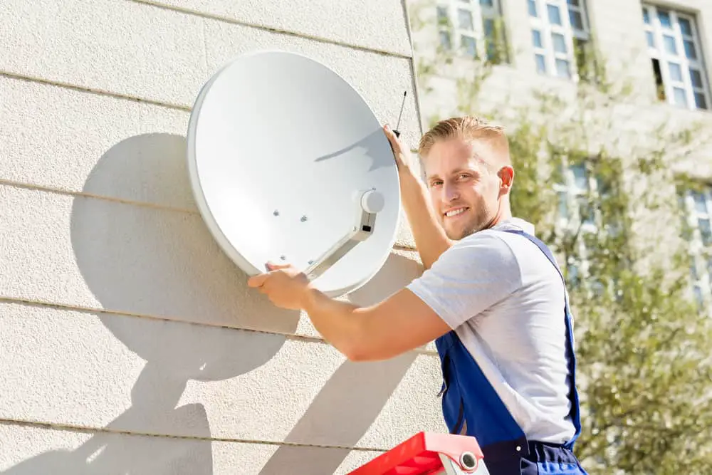 How Can I Connect to Starlink: A satellite antenna.
