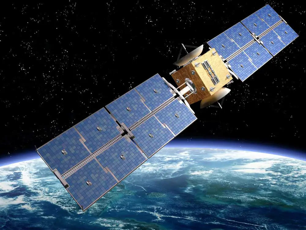 Satellite communication device