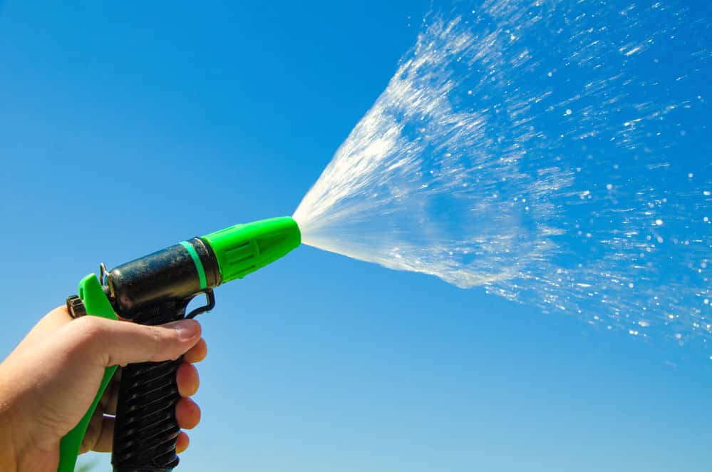 Using A Spray Jet to remove ice.